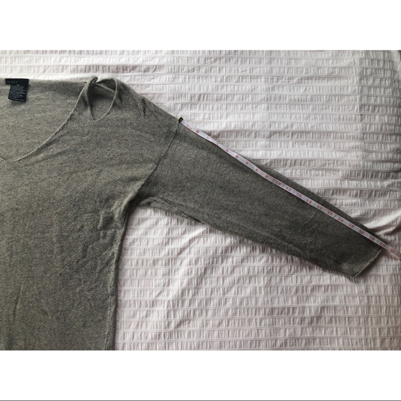 Oversized Shoulder Cut Out V-Neck Neutral Sweater - Picture 9 of 11